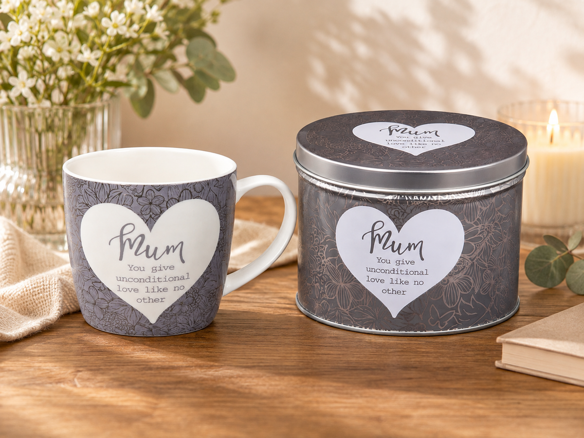 'Mum' mug and tin gift set